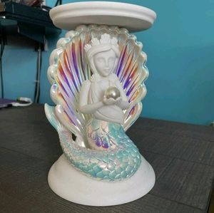Bath & Body Works Mermaid Pedestal